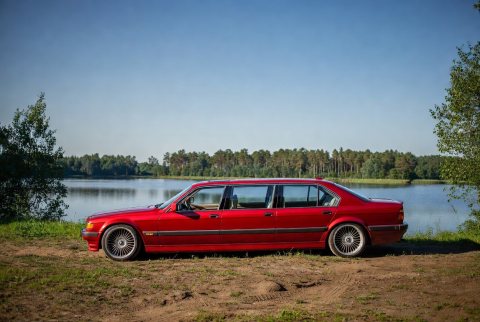 Excalibur Limousine — ogłoszenie demo