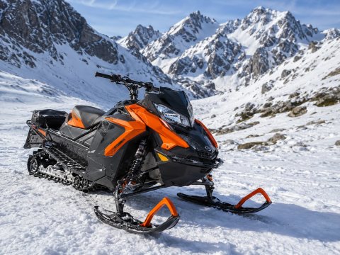 Polaris INDY 200 — Sportowe — ogłoszenie demo