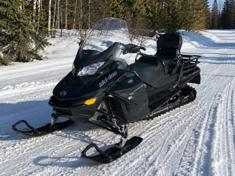 Yamaha V-Max — Junior — ogłoszenie demo
