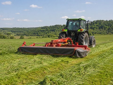 Ciągniki rolnicze Fendt — ogłoszenie demo
