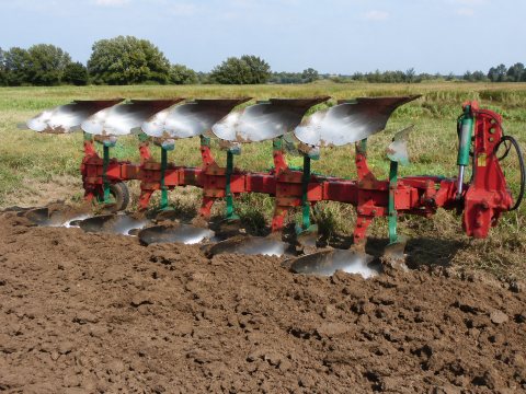 Ciągniki rolnicze John Deere — ogłoszenie demo