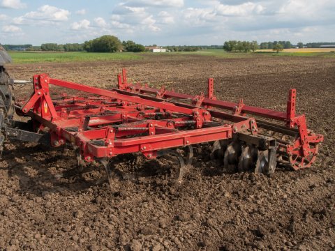 Ciągniki rolnicze Kubota — ogłoszenie demo