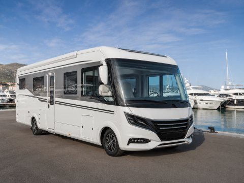 Globe-Traveller Alkowa — Iveco Daily — ogłoszenie demo